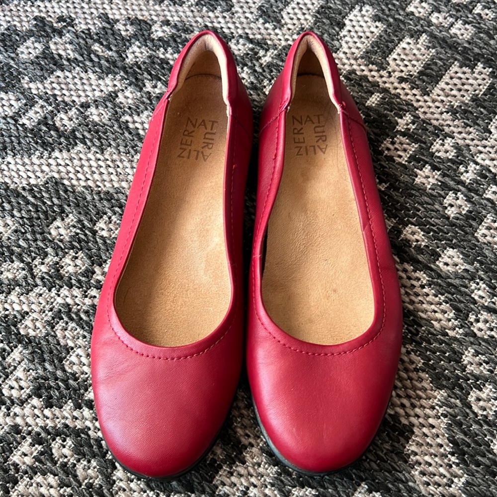 Naturalizer Flexy Flats